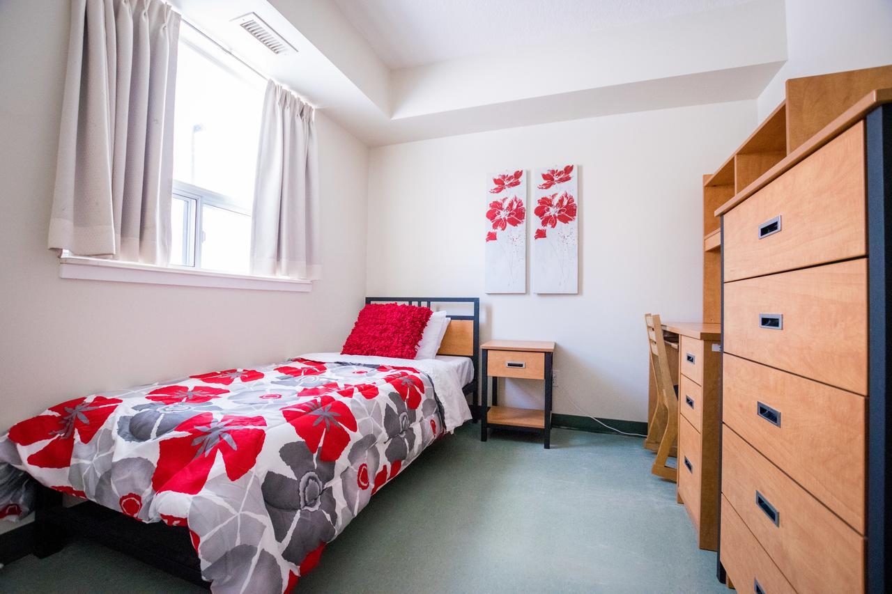 Aparthotel United College à Waterloo Extérieur photo